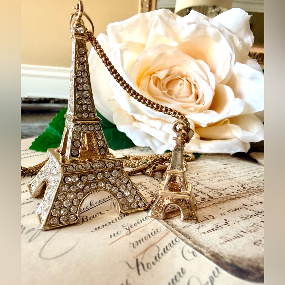 Betsey Johnson Eiffel Tower Pendant Necklace